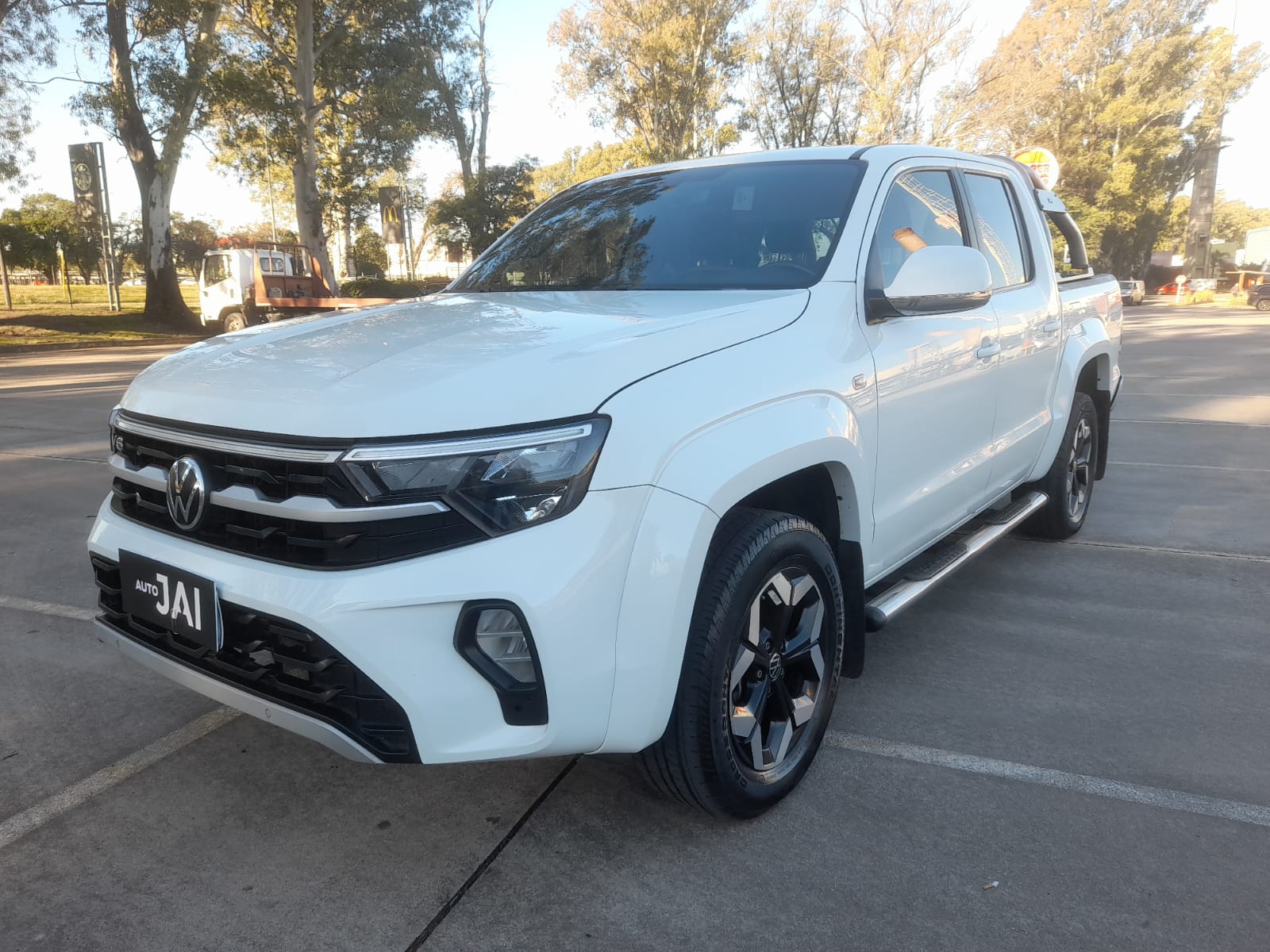 VOLKSWAGEN AMAROK HIGHLINE 3.0L V6 4X4 AT 8VEL